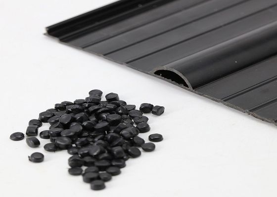 1.6g/cm3 Vật liệu nhựa PVC màu trắng Granules Extruded